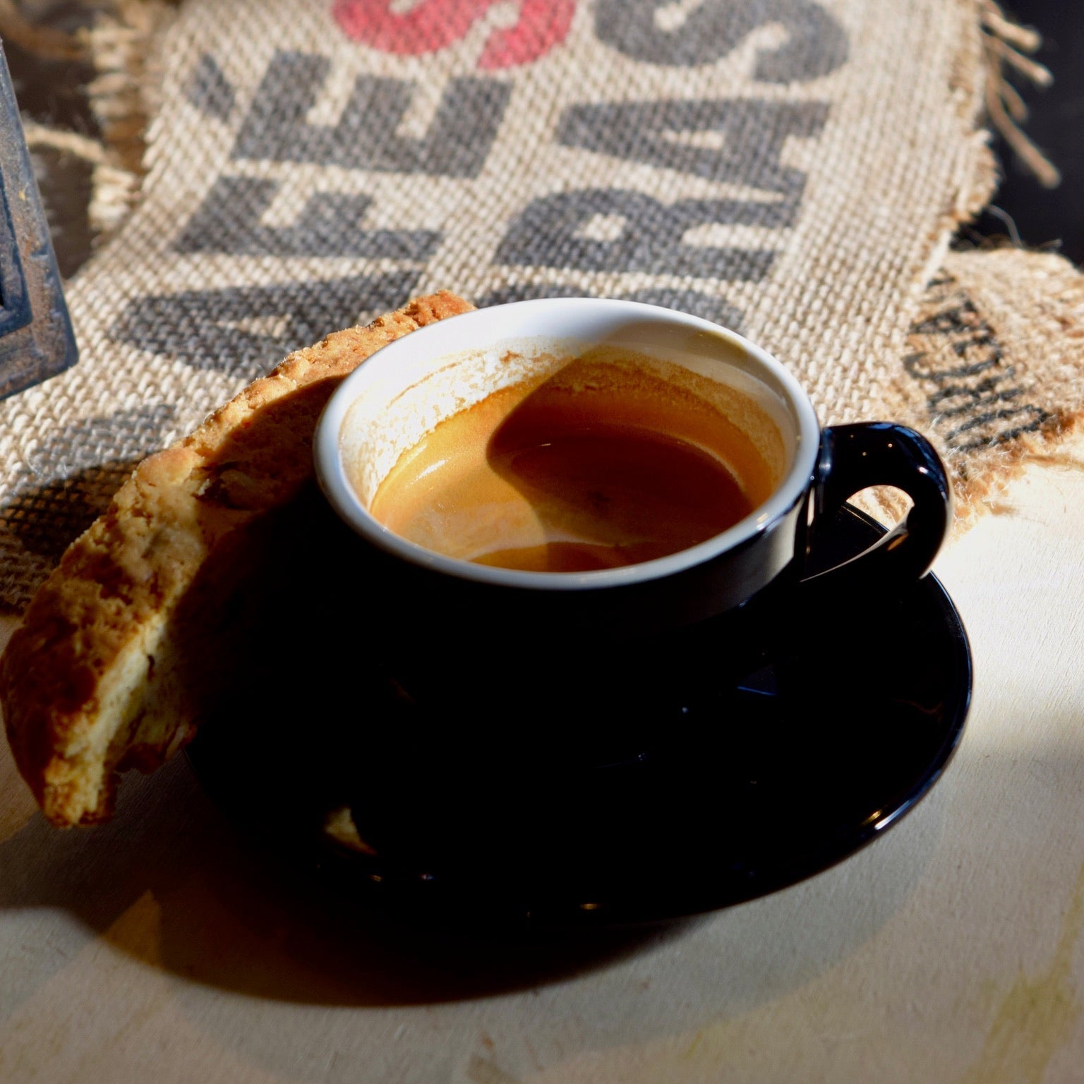 Espresso and biscotti 